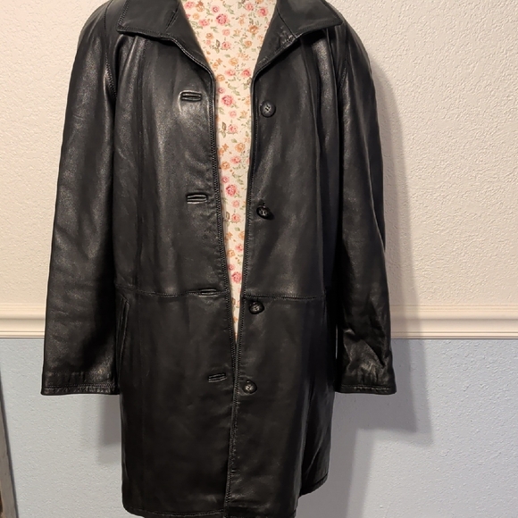 Gallery Black Leather Midi Coat medium/large Classic Vintage!